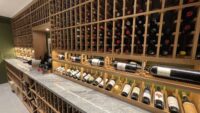 (7) A spacious marble countertop allows for safe decanting of the wines.